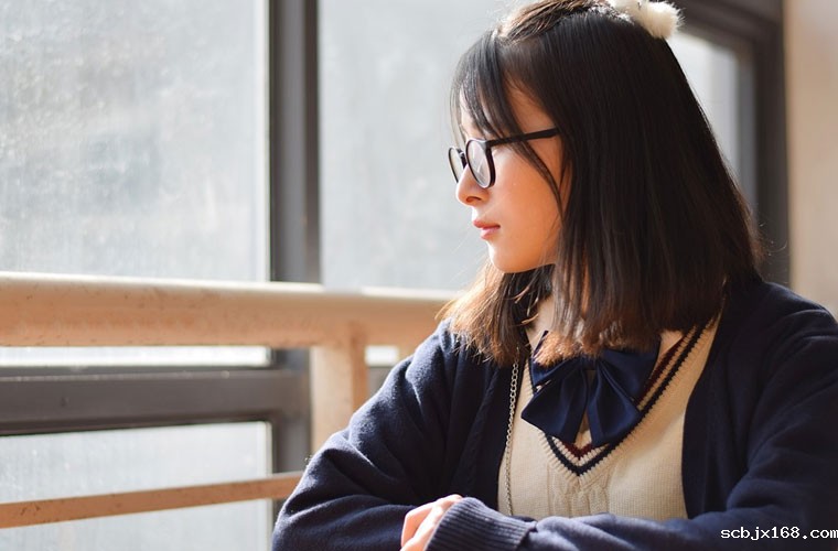 红河县职业高级中学高铁乘务